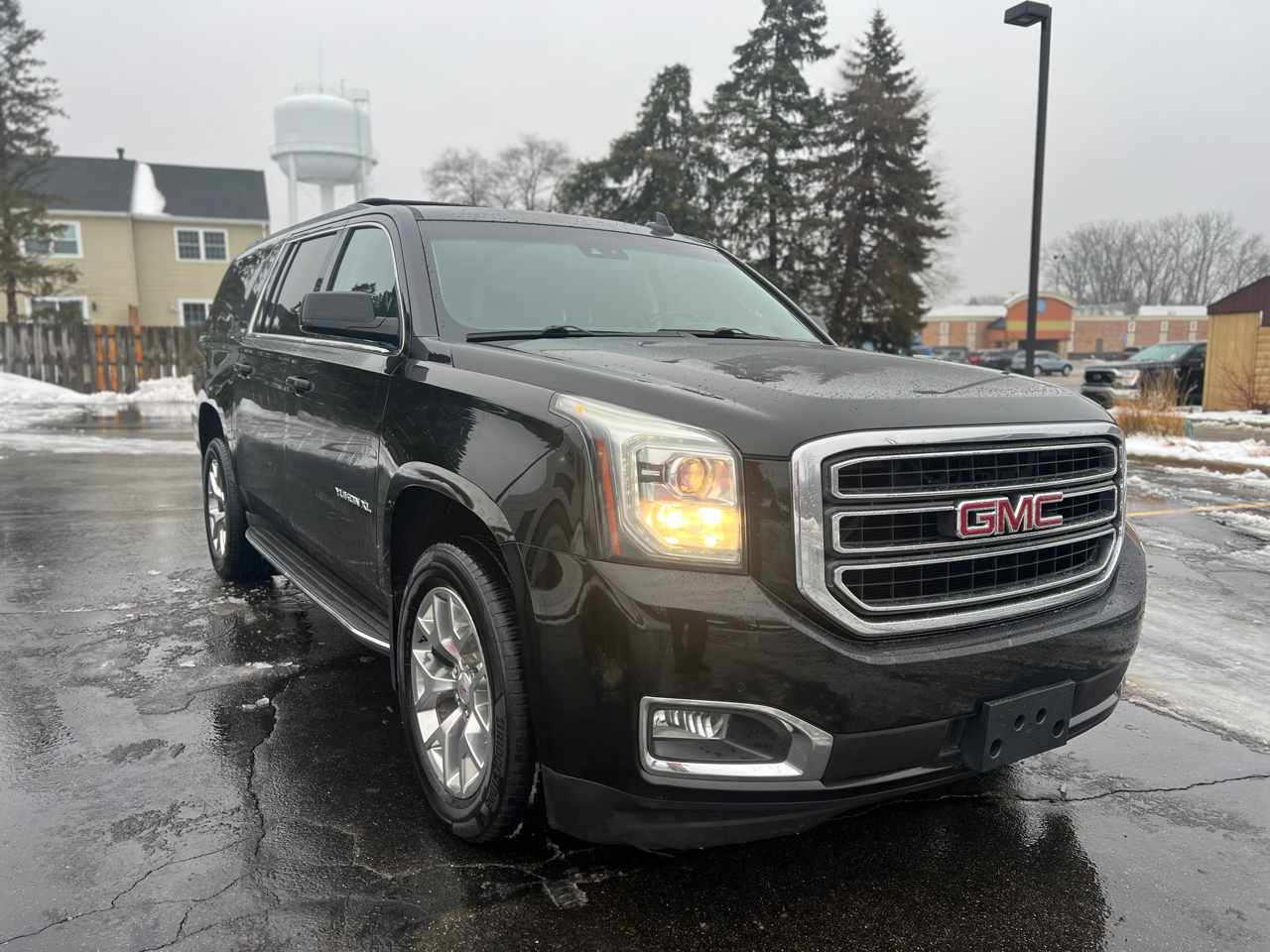 GMC Yukon XL SLT 1/2 Ton 4WD 2015
