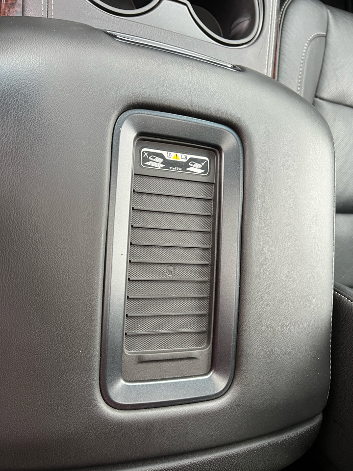 GMC Yukon XL SLT 1/2 Ton 4WD 2015