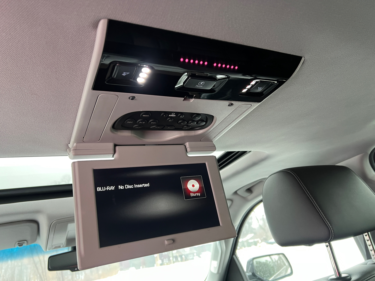 GMC Yukon XL SLT 1/2 Ton 4WD 2015