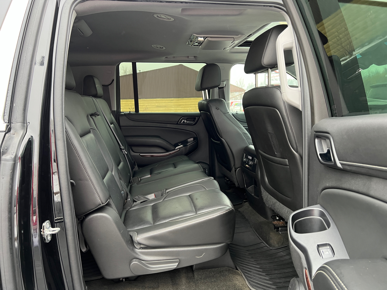 GMC Yukon XL SLT 1/2 Ton 4WD 2015