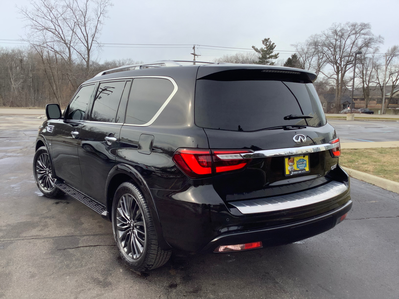 Infiniti QX80 LUXE 4WD 2019