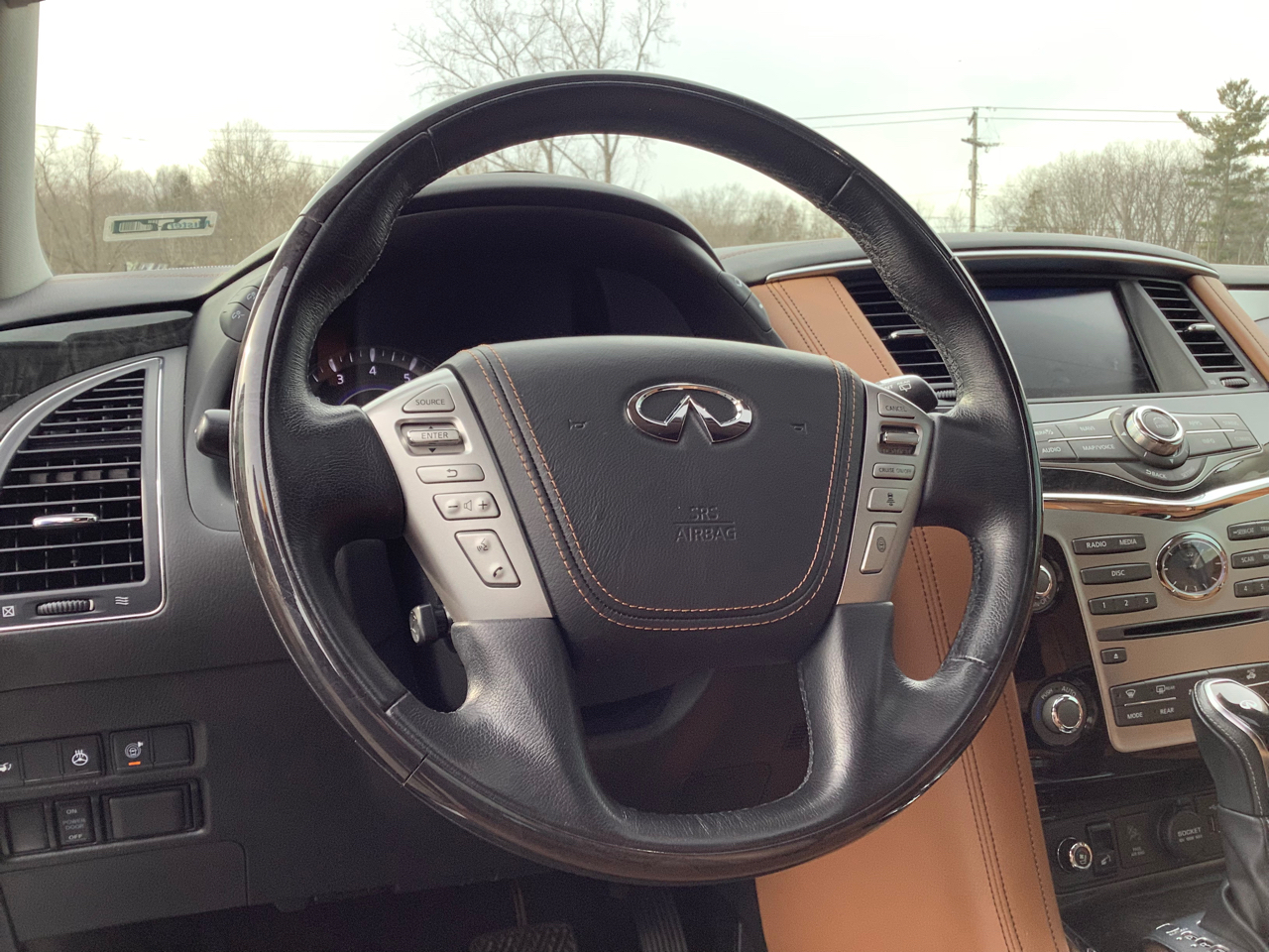 Infiniti QX80 LUXE 4WD 2019