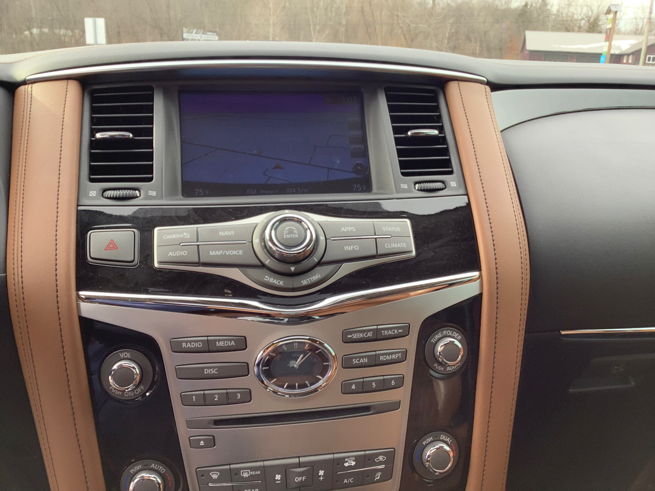 Infiniti QX80 LUXE 4WD 2019