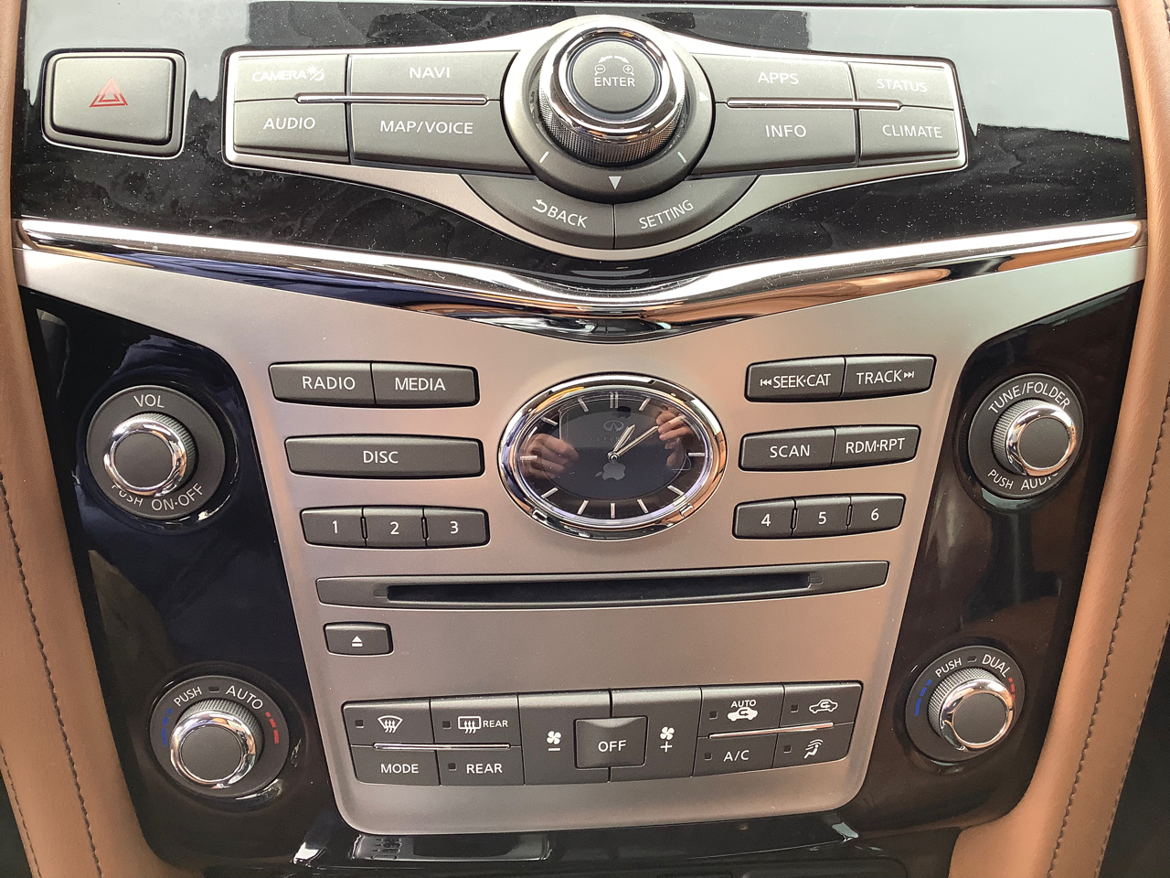 Infiniti QX80 LUXE 4WD 2019