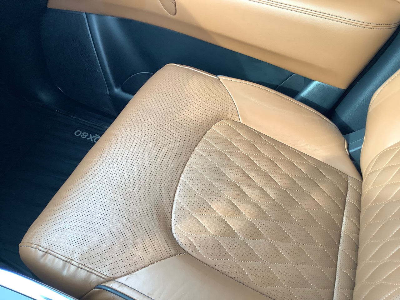 Infiniti QX80 LUXE 4WD 2019