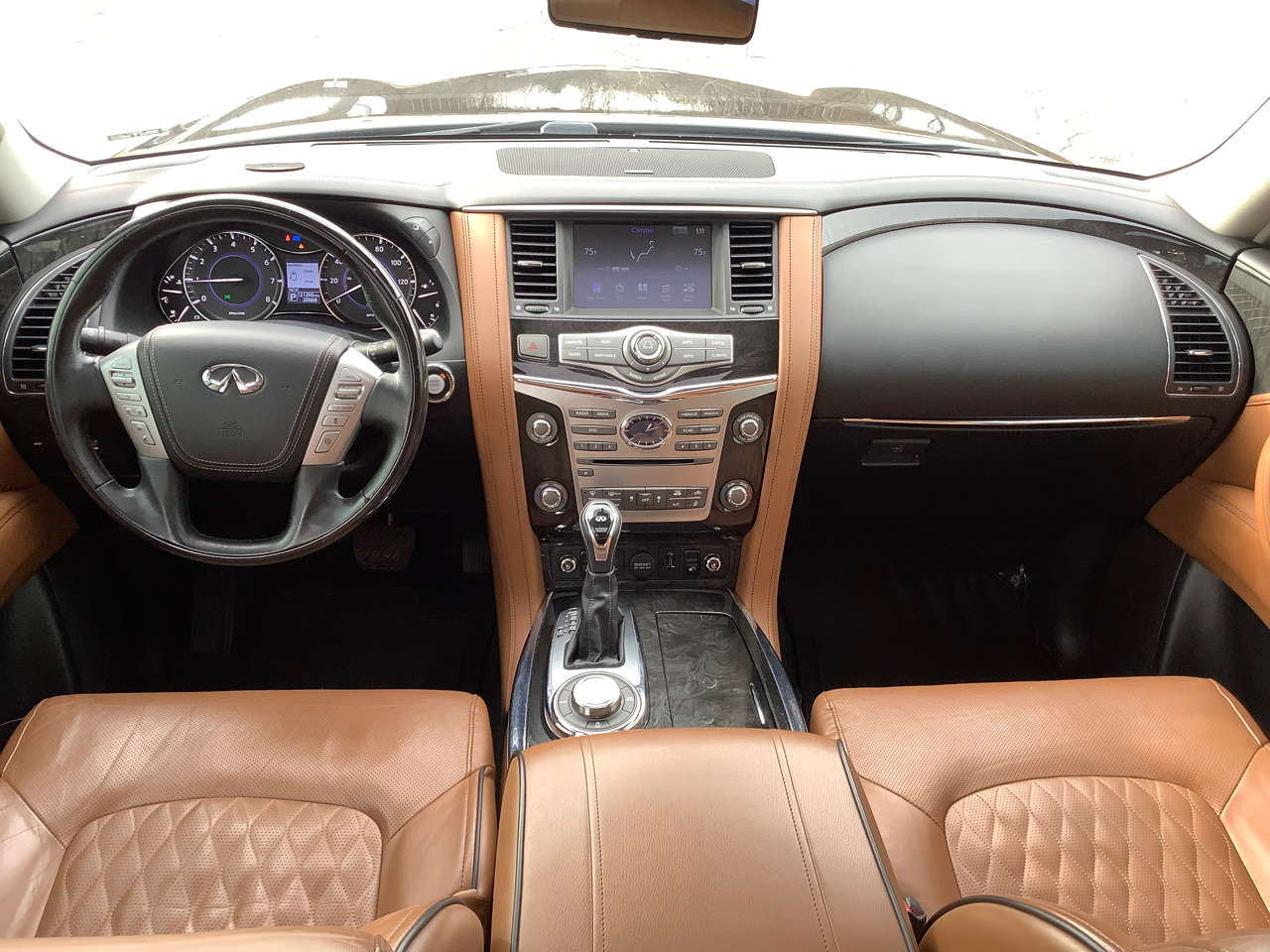 Infiniti QX80 LUXE 4WD 2019