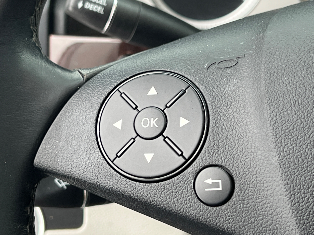 Mercedes-Benz GLK-Class GLK350 4MATIC 2011