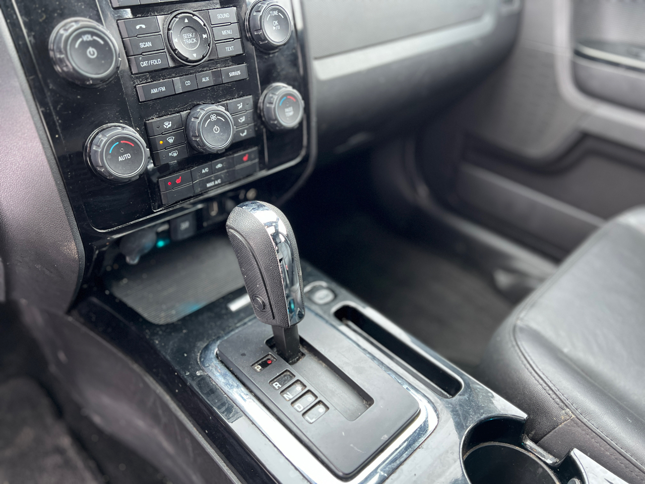 Ford Escape Limited 4WD 2011