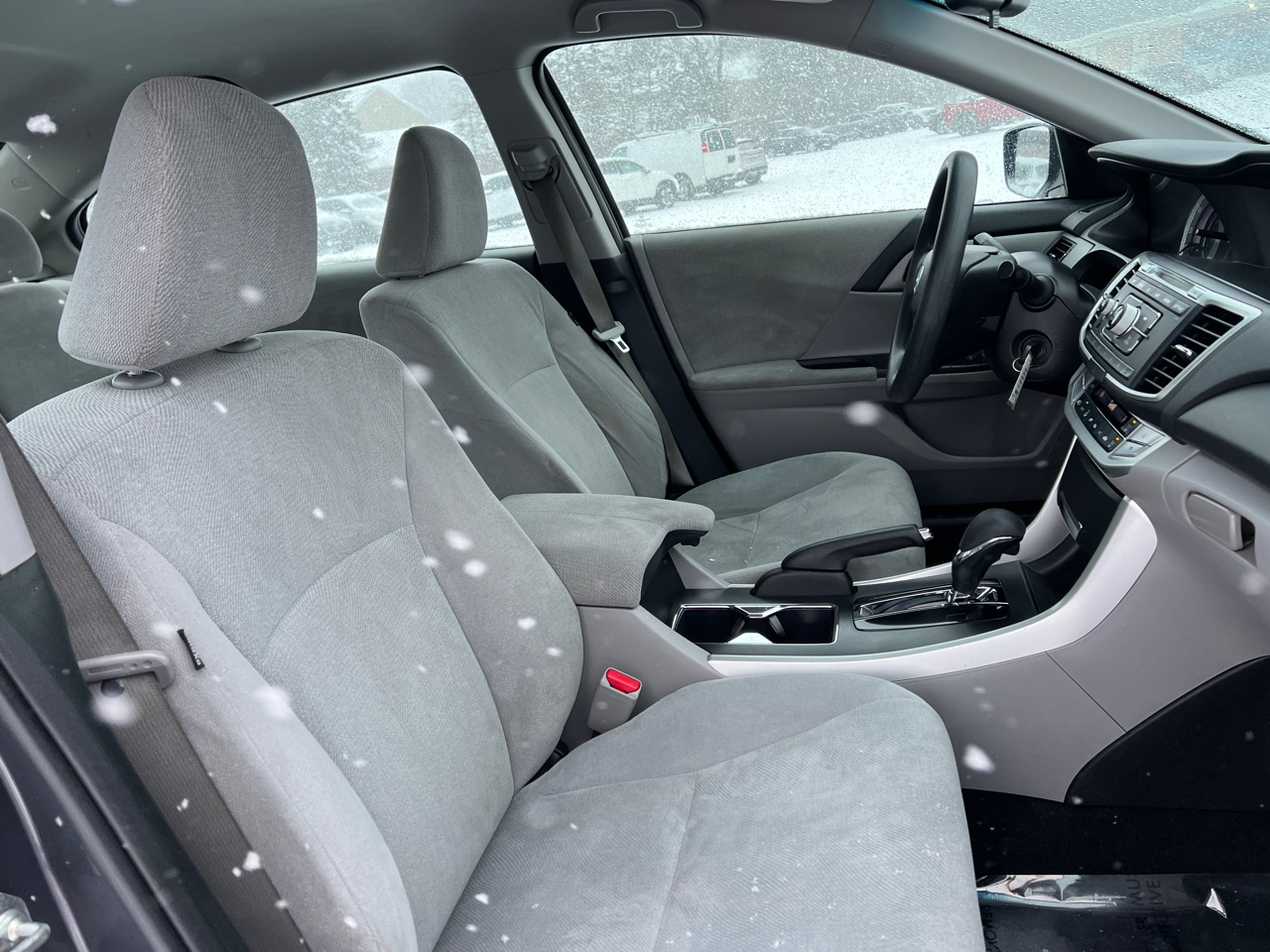 Honda Accord LX Sedan CVT 2013