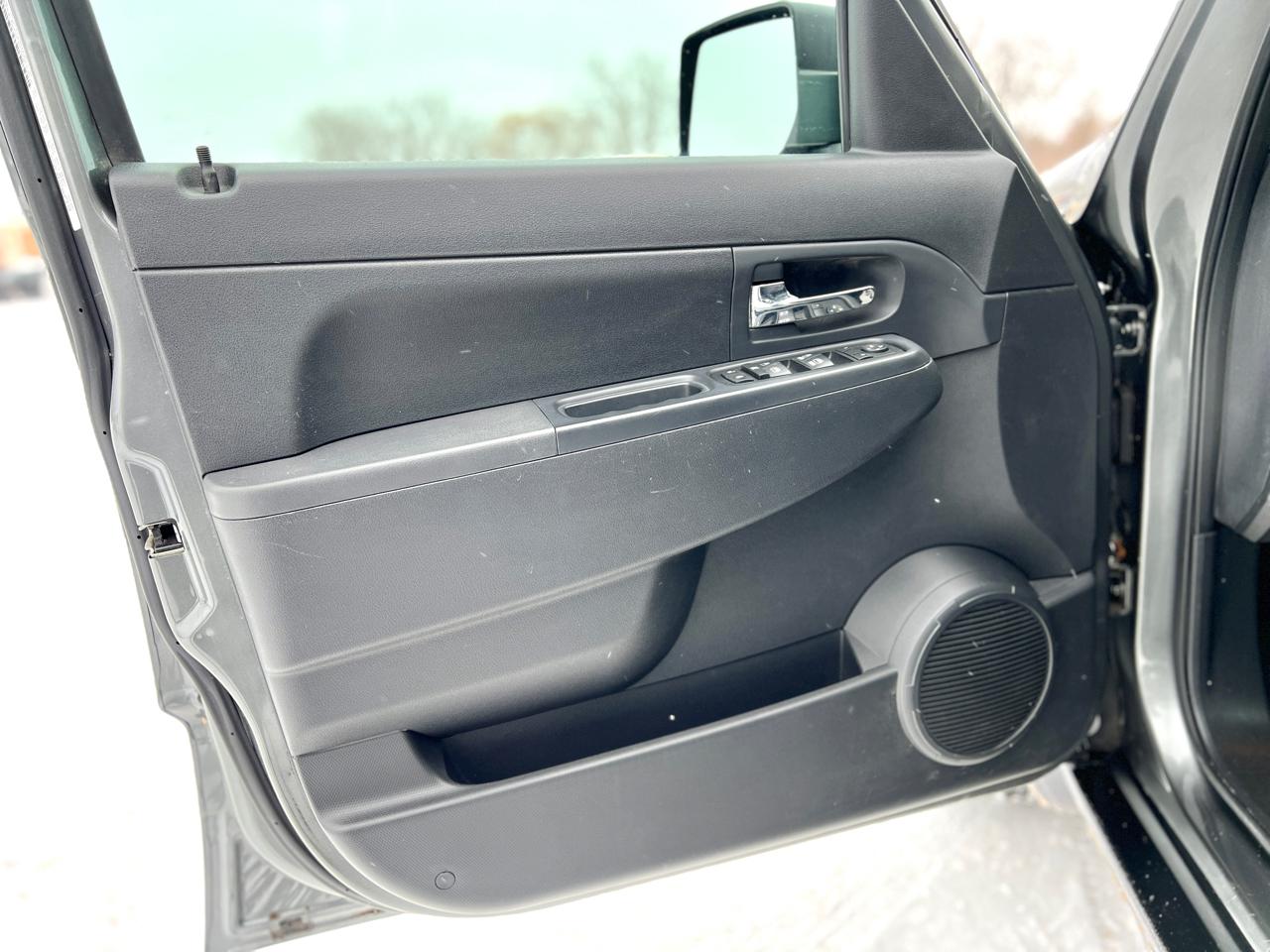 Jeep Liberty Sport 4WD 2012