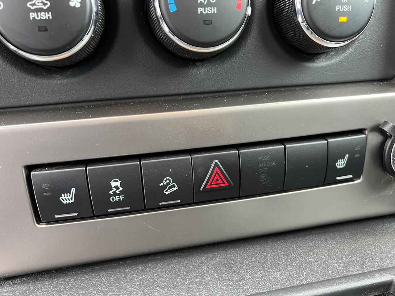 Jeep Liberty Sport 4WD 2012