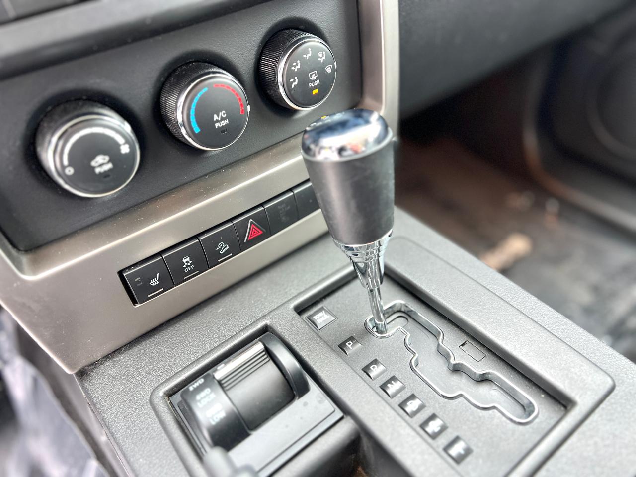 Jeep Liberty Sport 4WD 2012