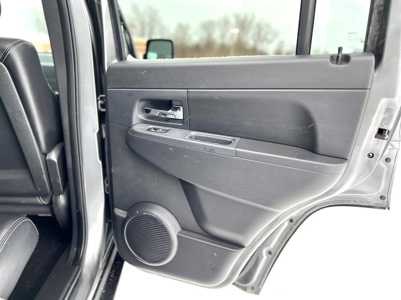 Jeep Liberty Sport 4WD 2012