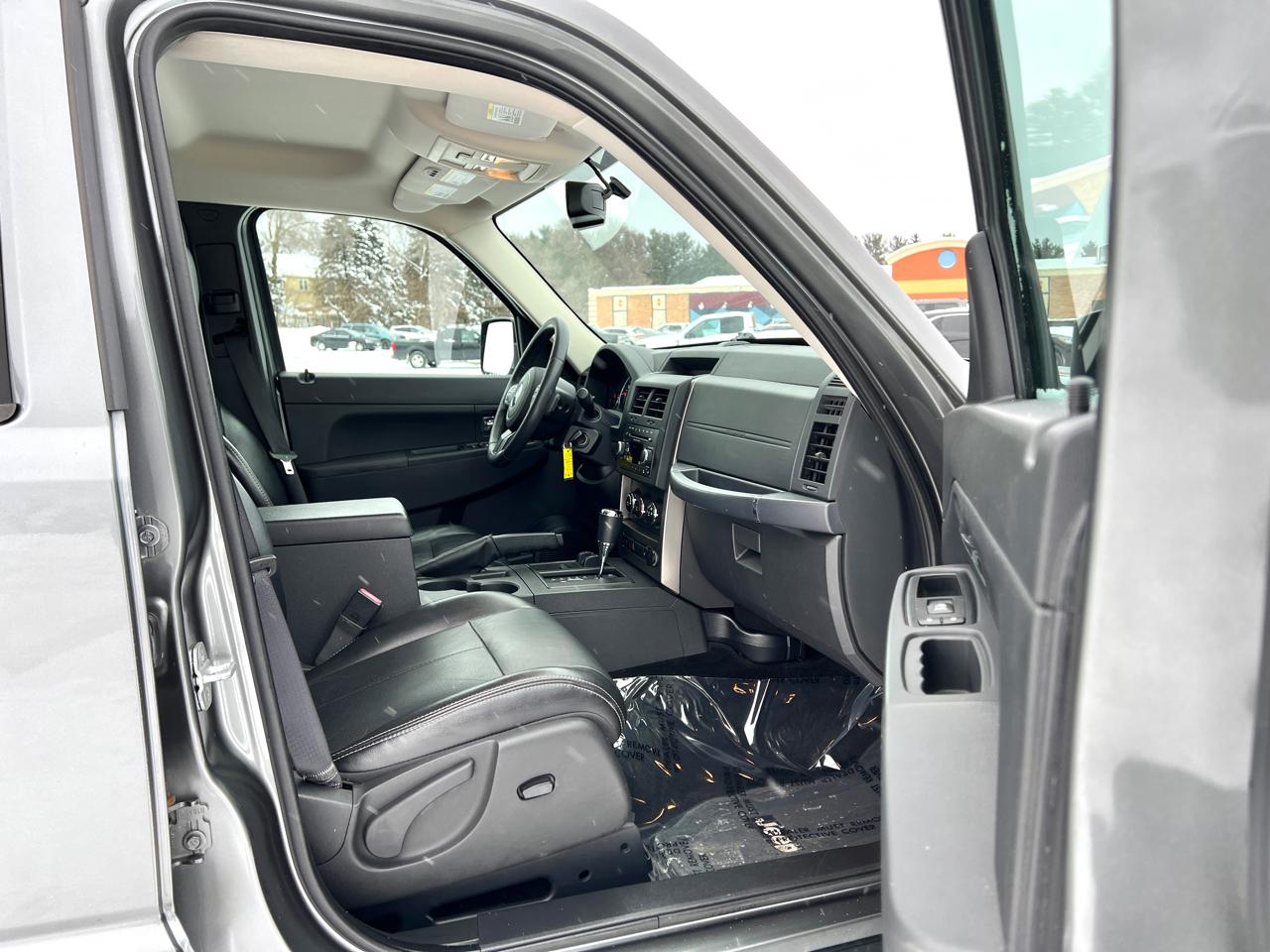 Jeep Liberty Sport 4WD 2012