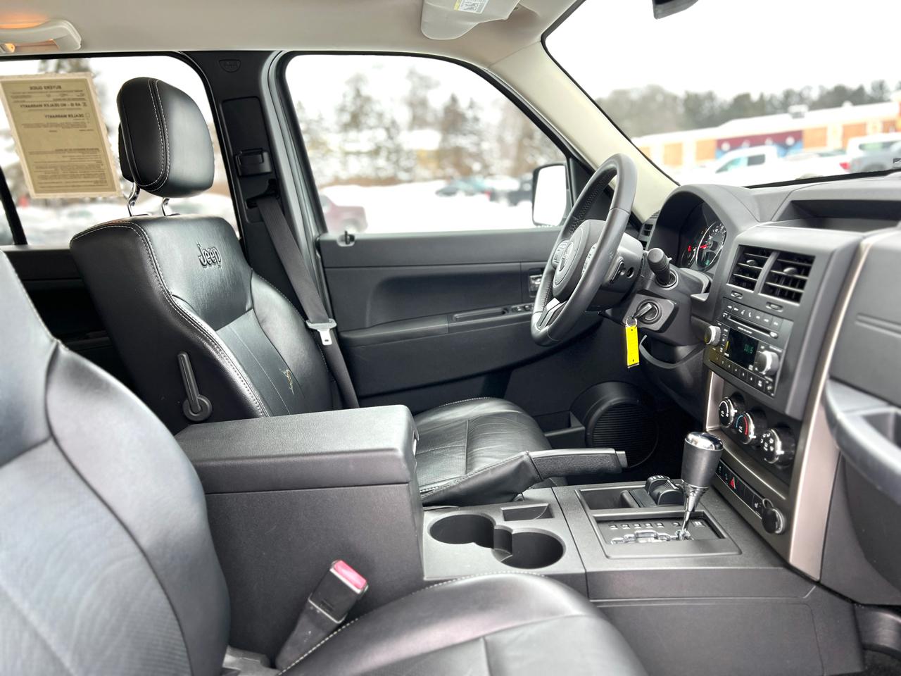 Jeep Liberty Sport 4WD 2012