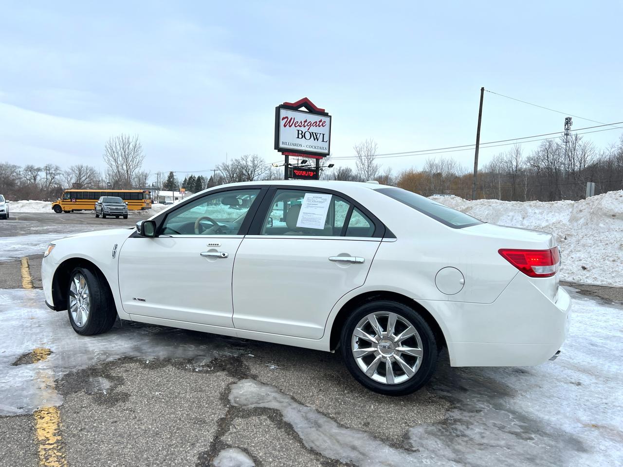 Lincoln MKZ Hybrid Sedan 2012