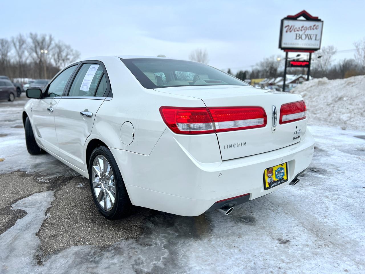 Lincoln MKZ Hybrid Sedan 2012