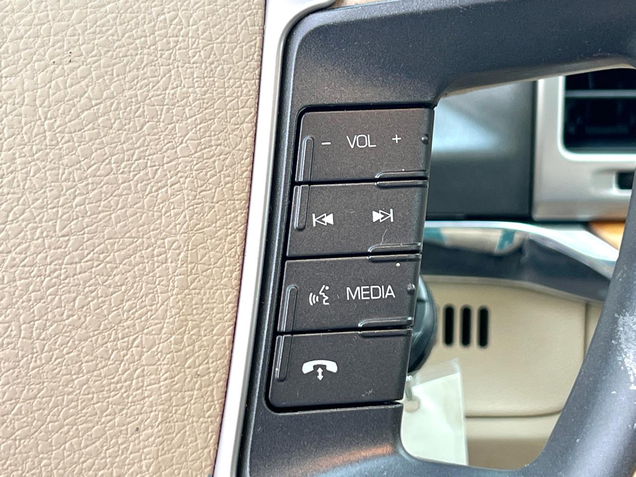 Lincoln MKZ Hybrid Sedan 2012