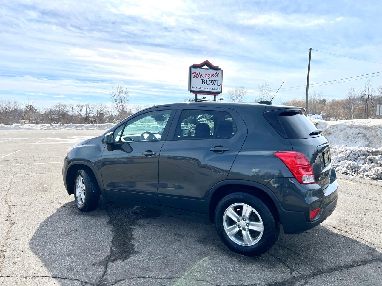 Chevrolet Trax LS 4D SUV FWD 2020