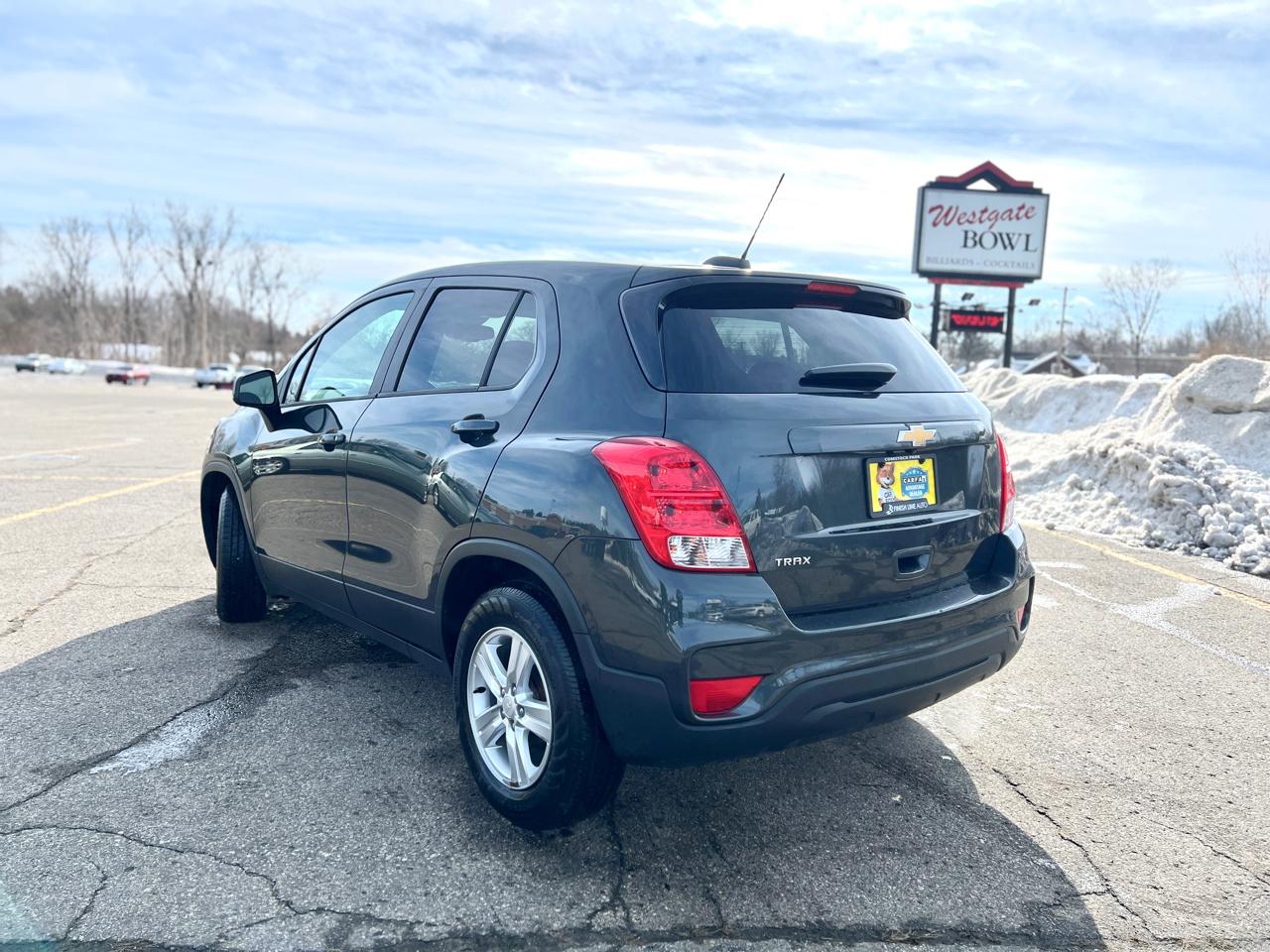 Chevrolet Trax LS 4D SUV FWD 2020
