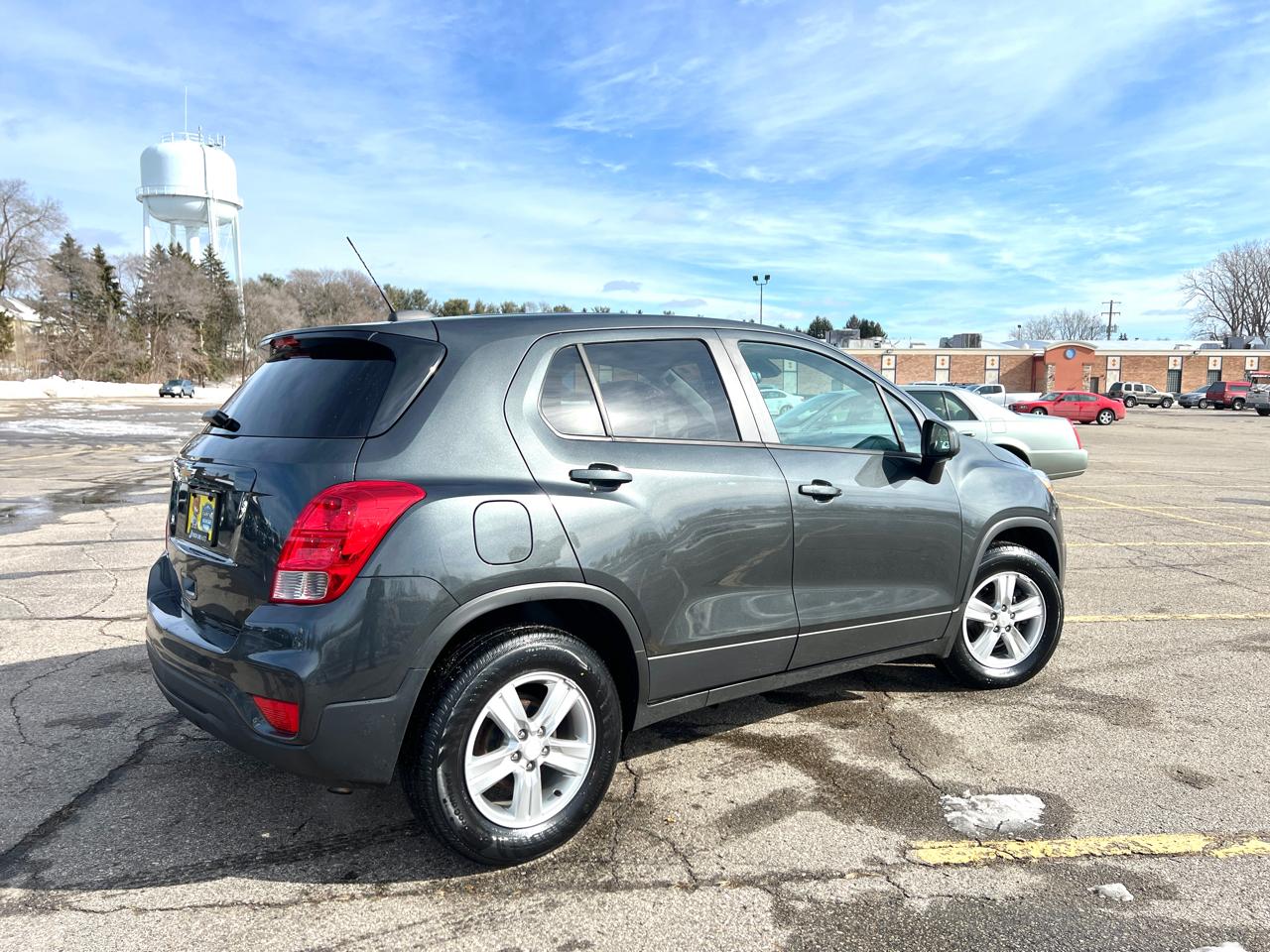 Chevrolet Trax LS 4D SUV FWD 2020
