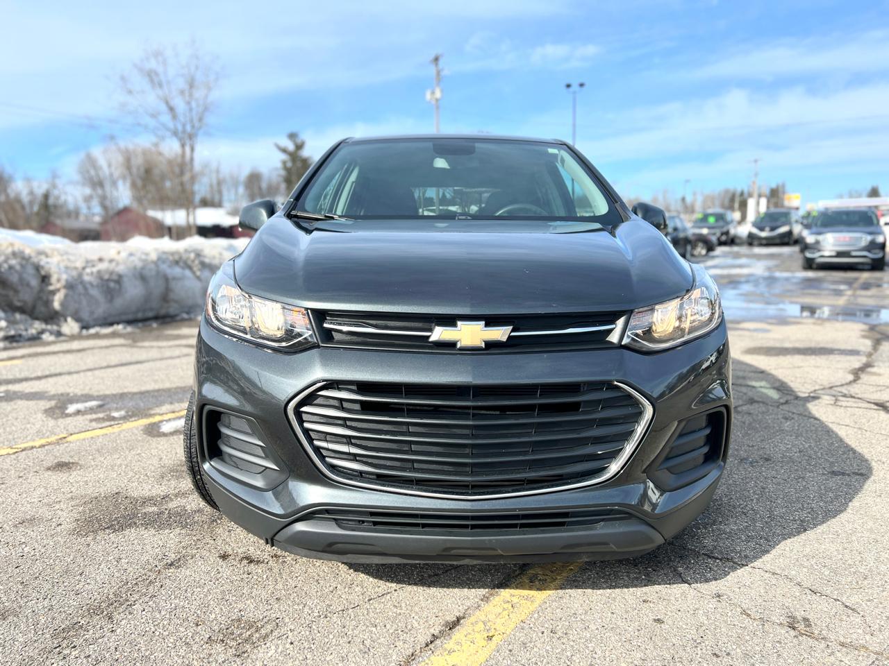 Chevrolet Trax LS 4D SUV FWD 2020