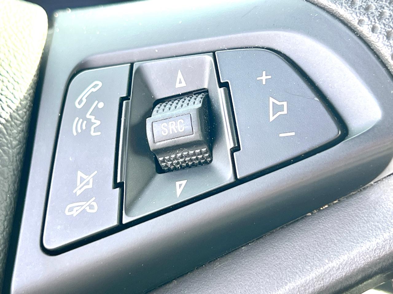 Chevrolet Trax LS 4D SUV FWD 2020