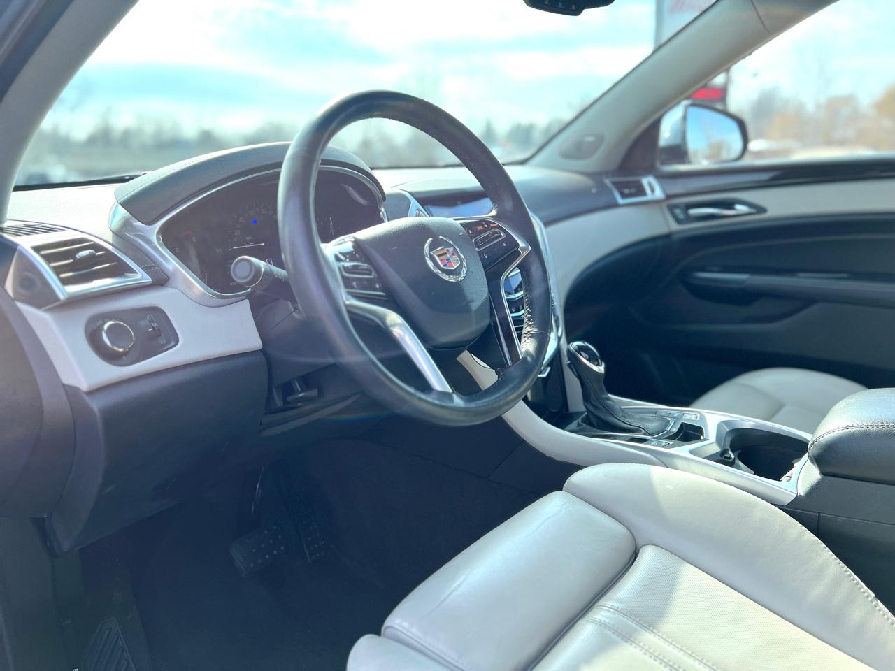 Cadillac SRX Luxury Collection AWD 2014