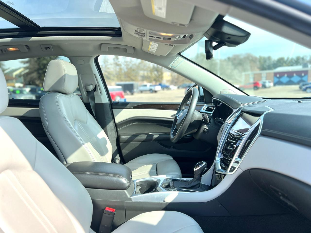 Cadillac SRX Luxury Collection AWD 2014