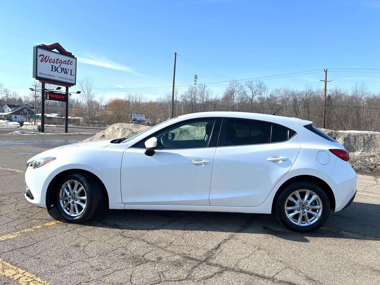 Mazda MAZDA3 i Touring AT 5-Door 2015