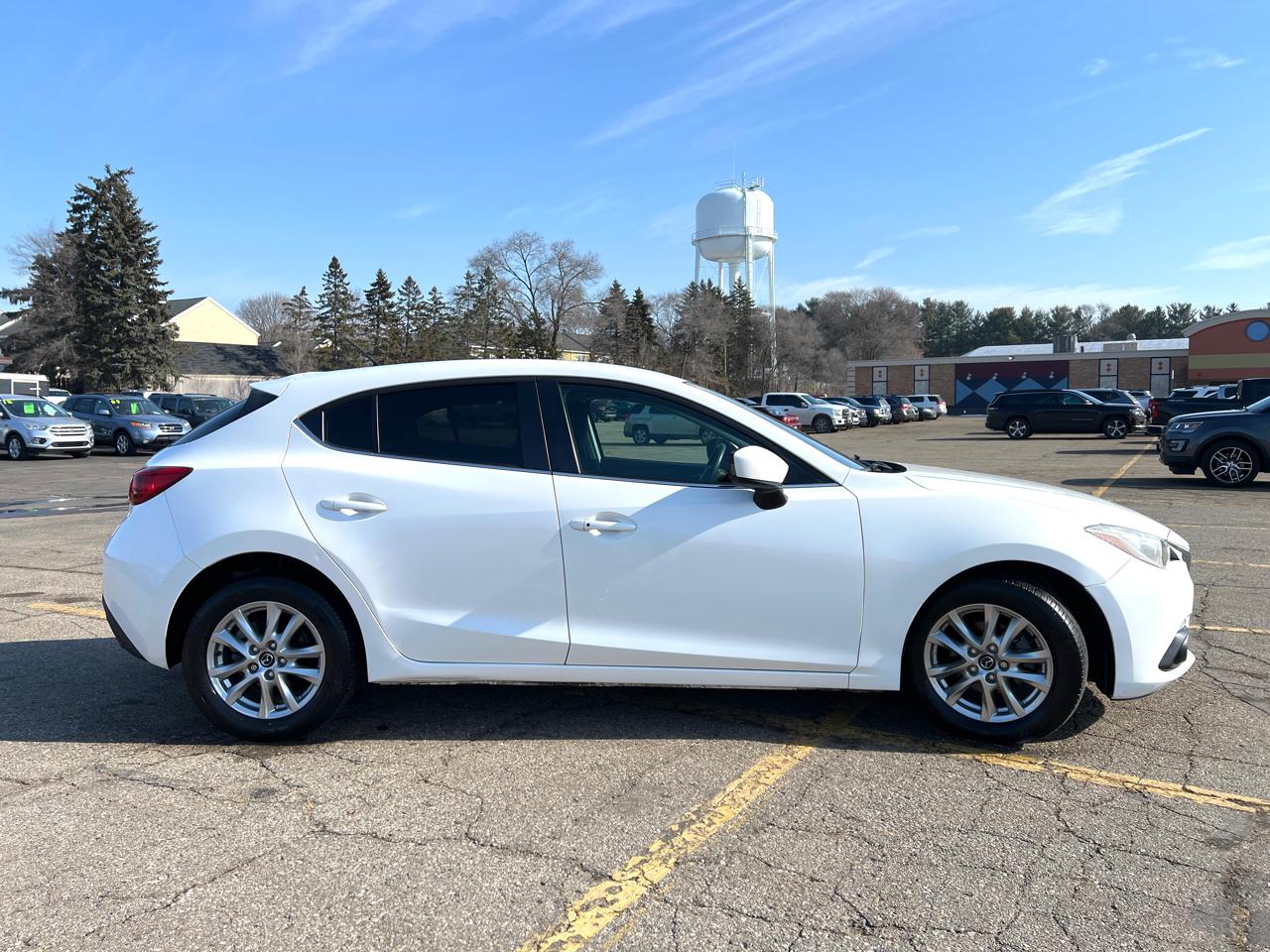 Mazda MAZDA3 i Touring AT 5-Door 2015