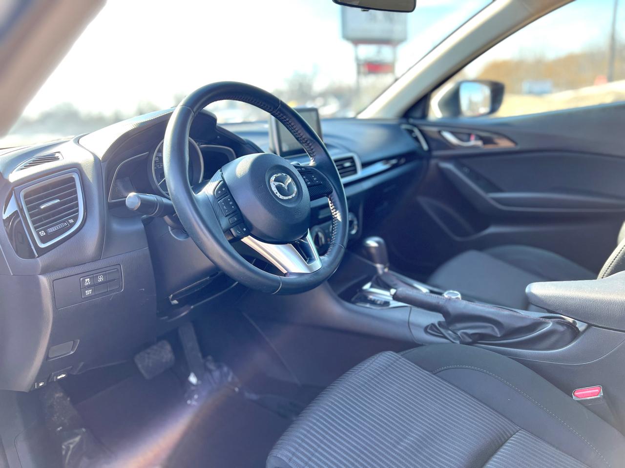 Mazda MAZDA3 i Touring AT 5-Door 2015