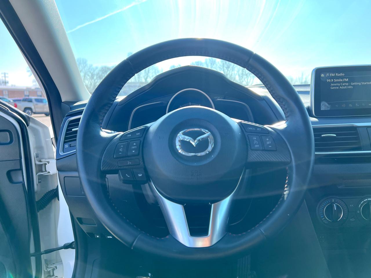 Mazda MAZDA3 i Touring AT 5-Door 2015