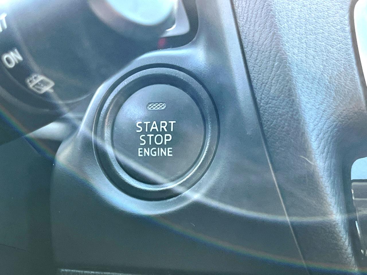 Mazda MAZDA3 i Touring AT 5-Door 2015