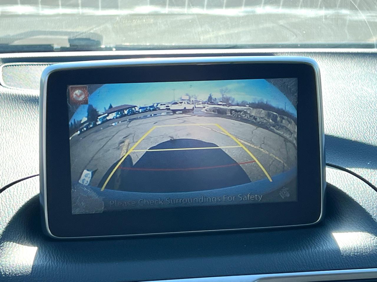 Mazda MAZDA3 i Touring AT 5-Door 2015