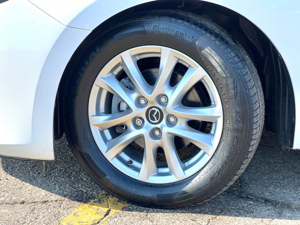 Mazda MAZDA3 i Touring AT 5-Door 2015