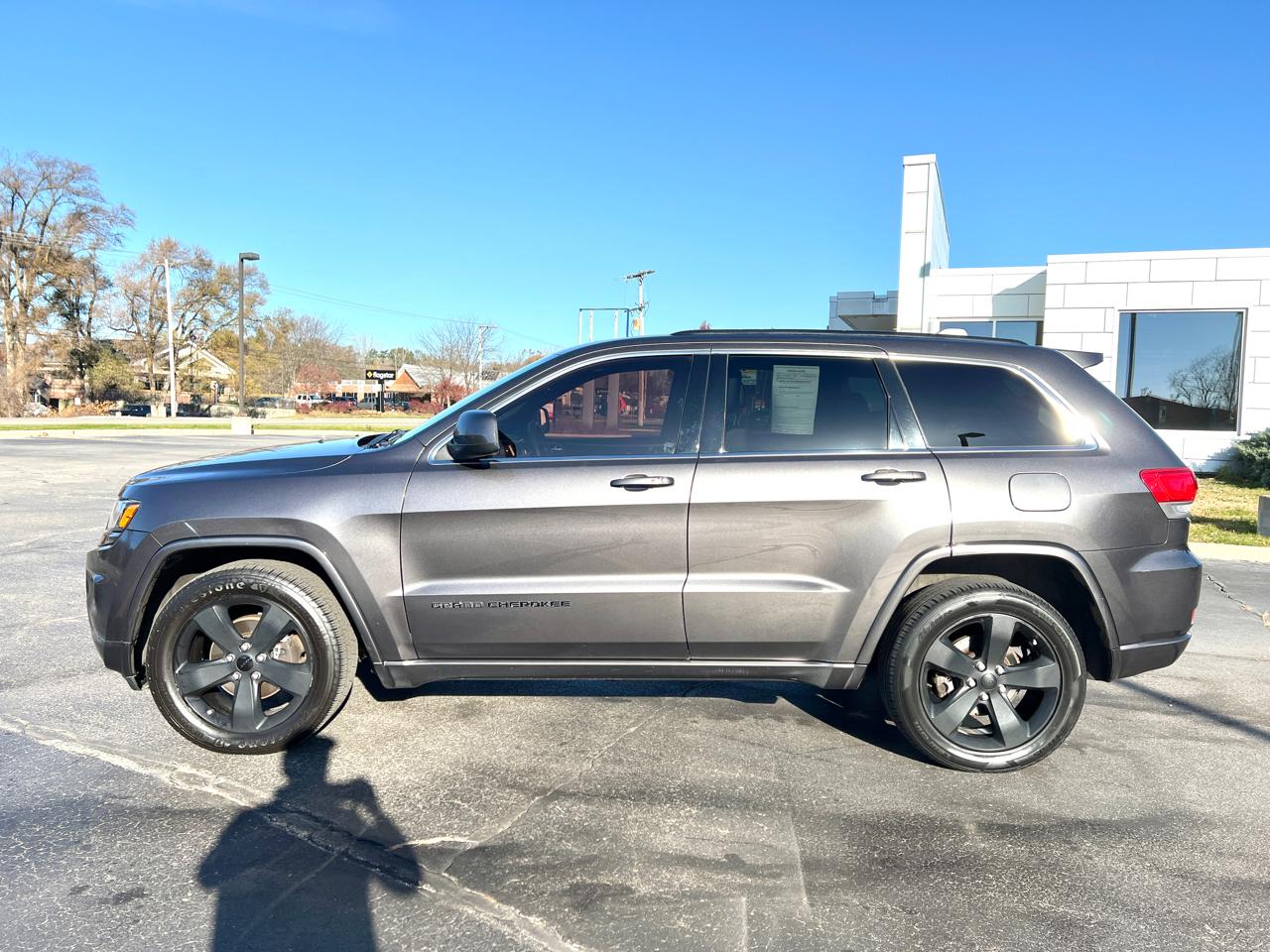 Jeep Grand Cherokee Altitude 4D SUV 4WD 2015