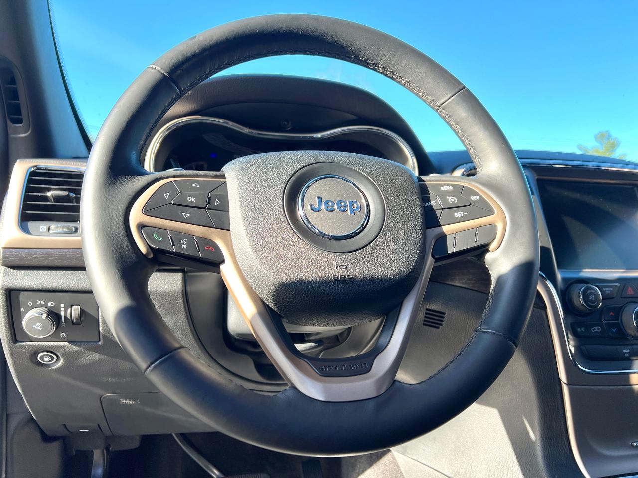 Jeep Grand Cherokee Altitude 4D SUV 4WD 2015