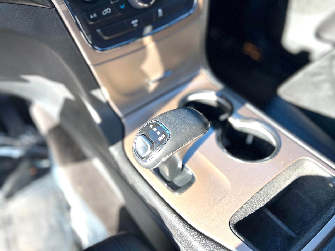 Jeep Grand Cherokee Altitude 4D SUV 4WD 2015