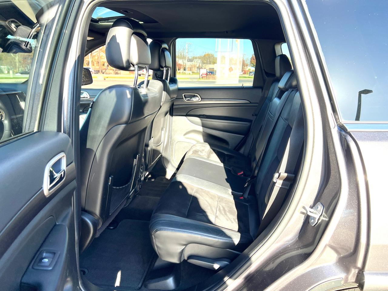 Jeep Grand Cherokee Altitude 4D SUV 4WD 2015