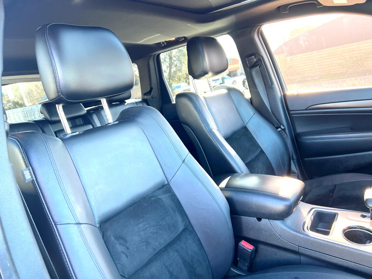 Jeep Grand Cherokee Altitude 4D SUV 4WD 2015