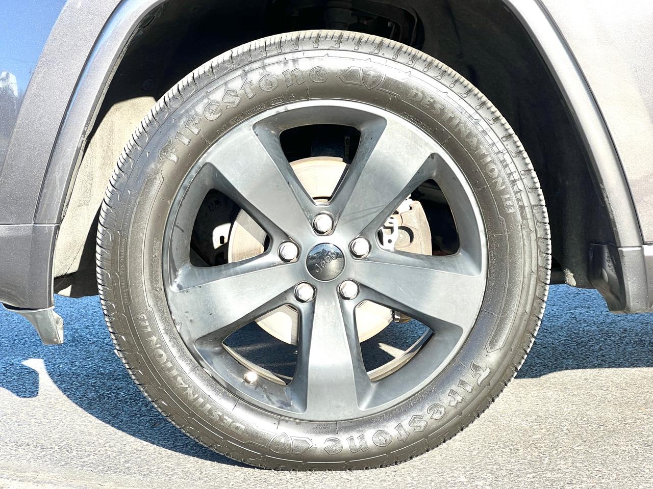 Jeep Grand Cherokee Altitude 4D SUV 4WD 2015