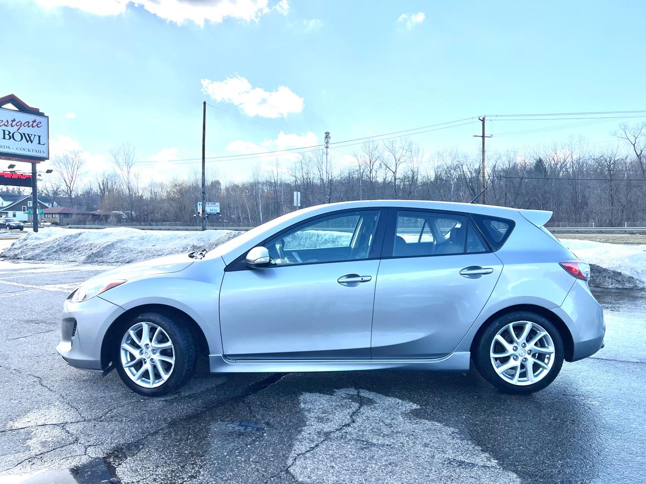 Mazda MAZDA3 s Touring 5-Door 2012