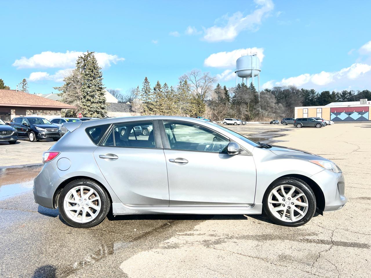 Mazda MAZDA3 s Touring 5-Door 2012