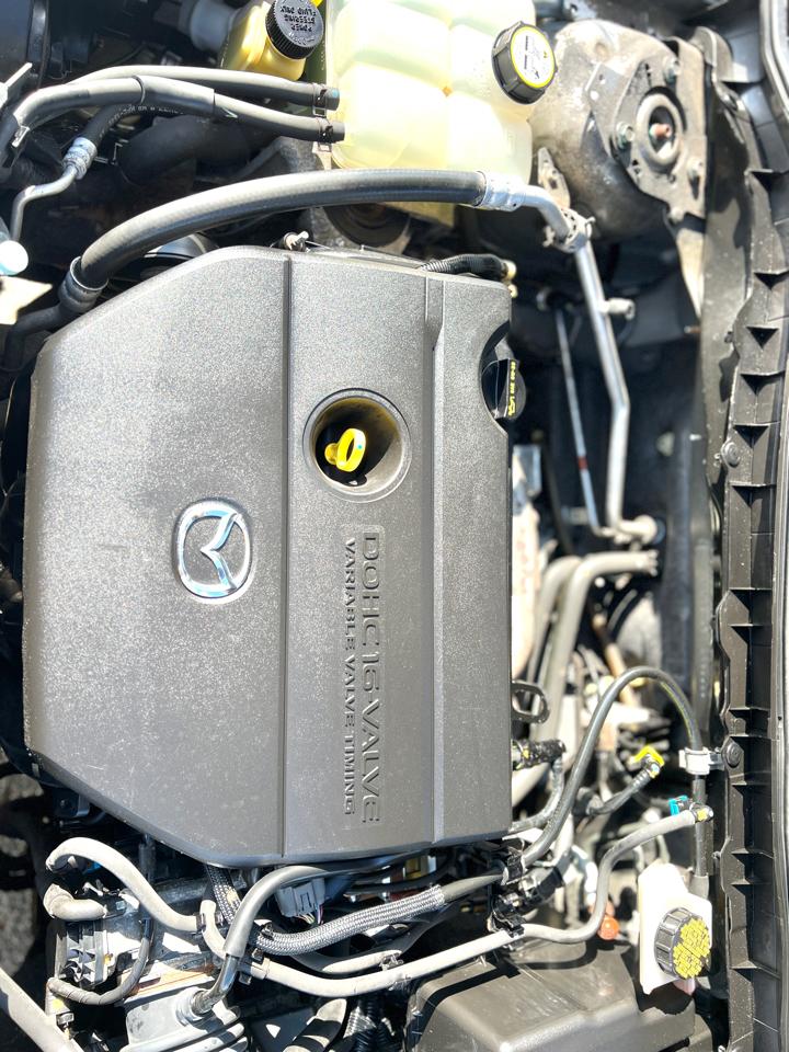 Mazda MAZDA3 s Touring 5-Door 2012