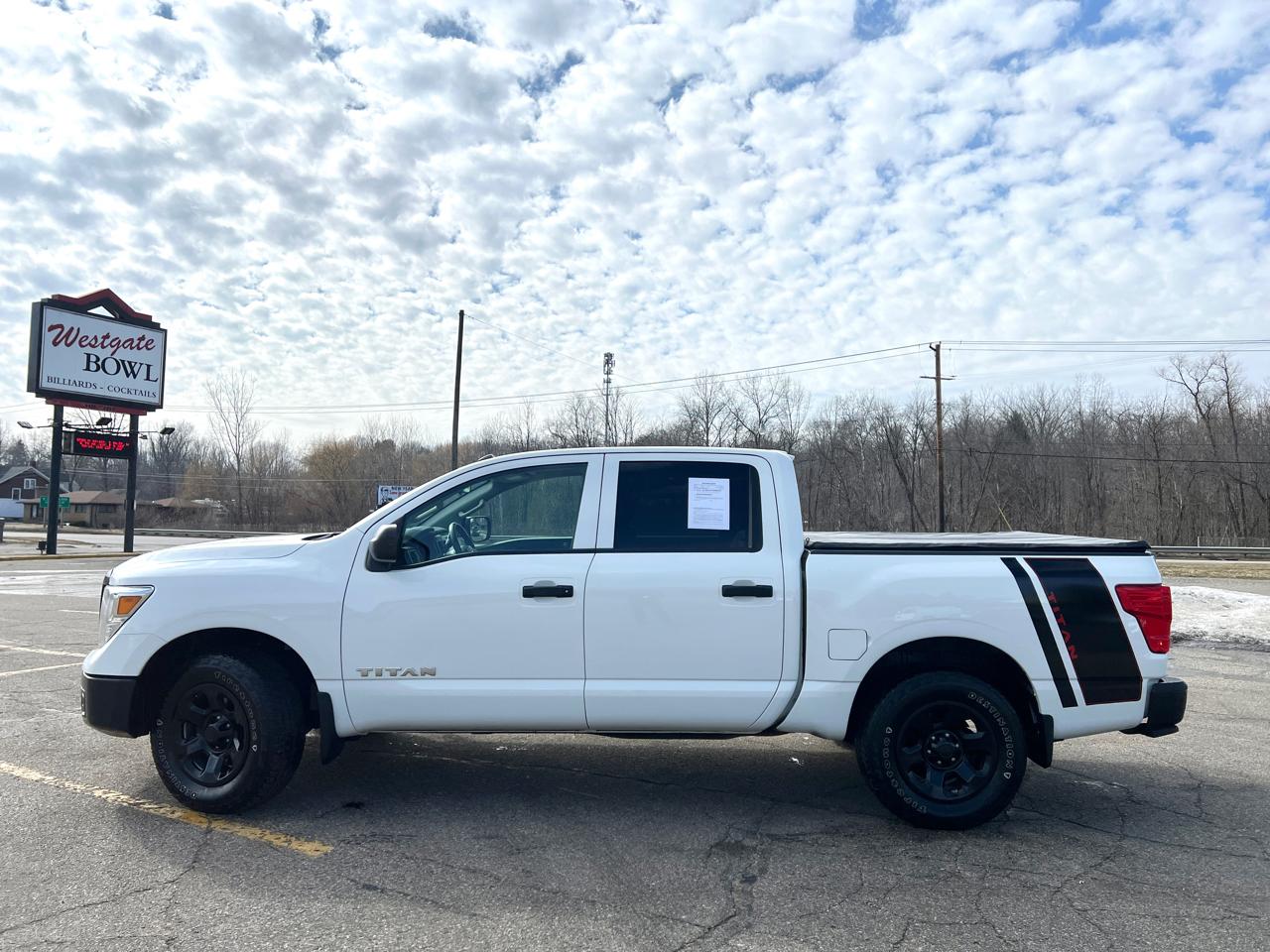 Nissan Titan S Crew Cab 4WD 2019