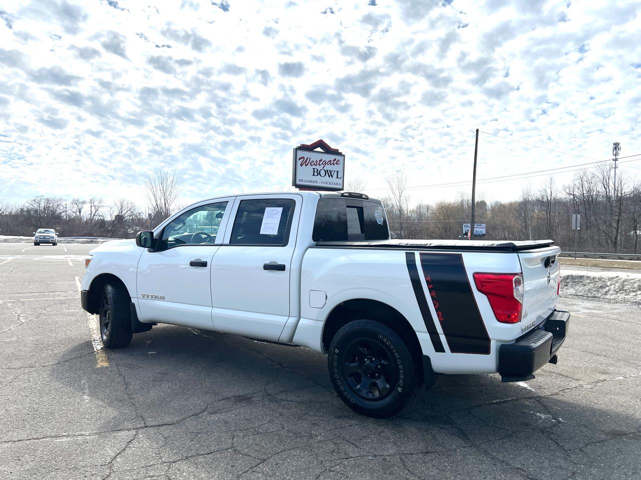 Nissan Titan S Crew Cab 4WD 2019
