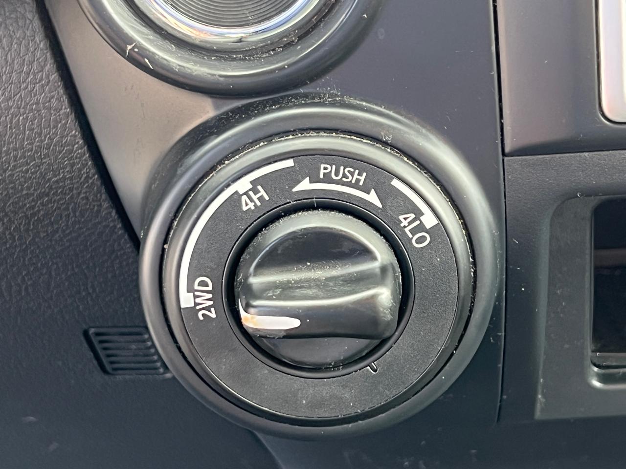 Nissan Titan S Crew Cab 4WD 2019