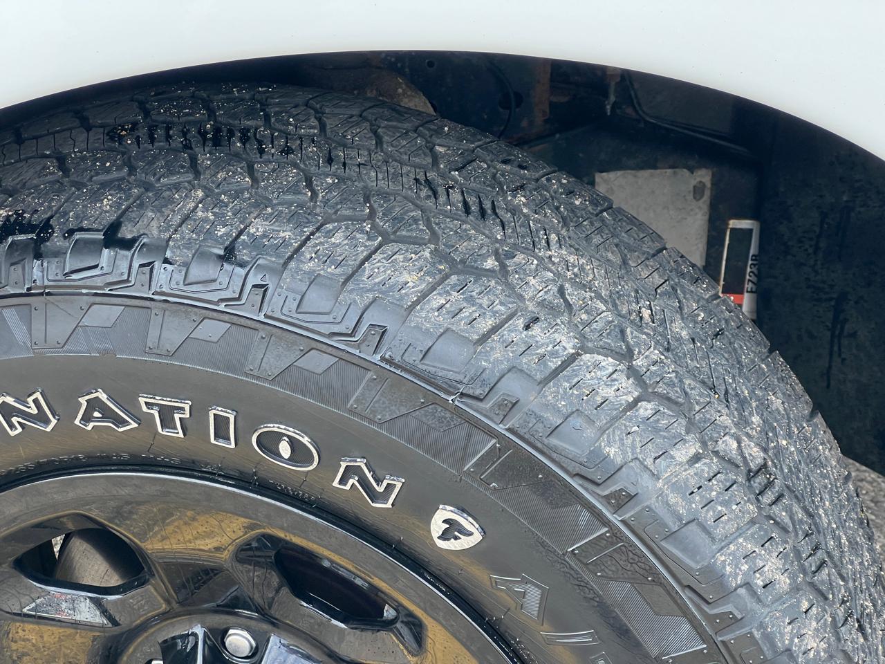 Nissan Titan S Crew Cab 4WD 2019