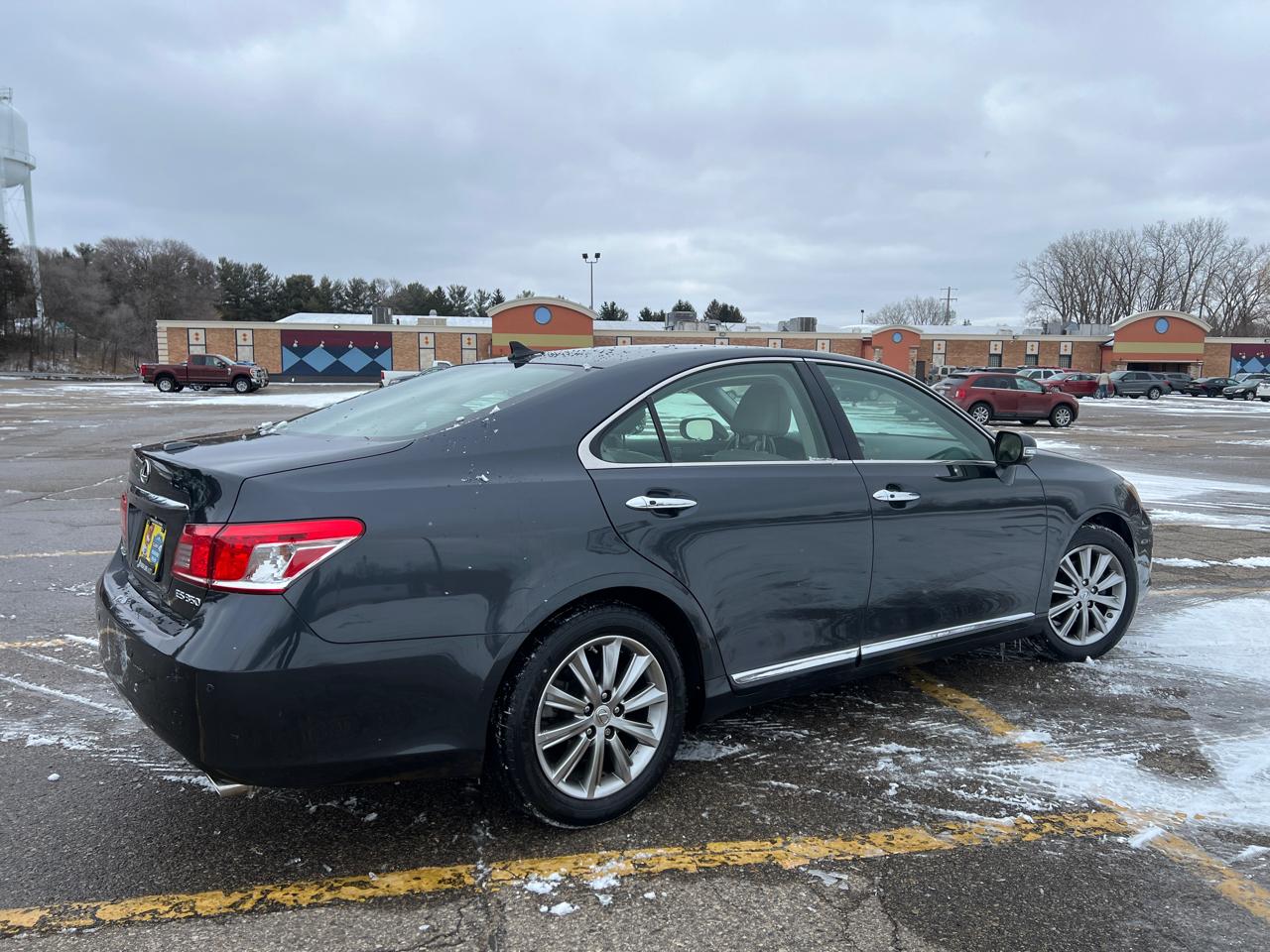 Lexus ES 350 Sedan 2010